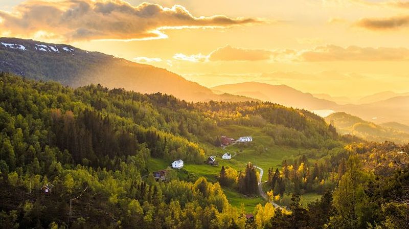 Best Time To Travel To Norway: A Guide For Budget-conscious Travelers